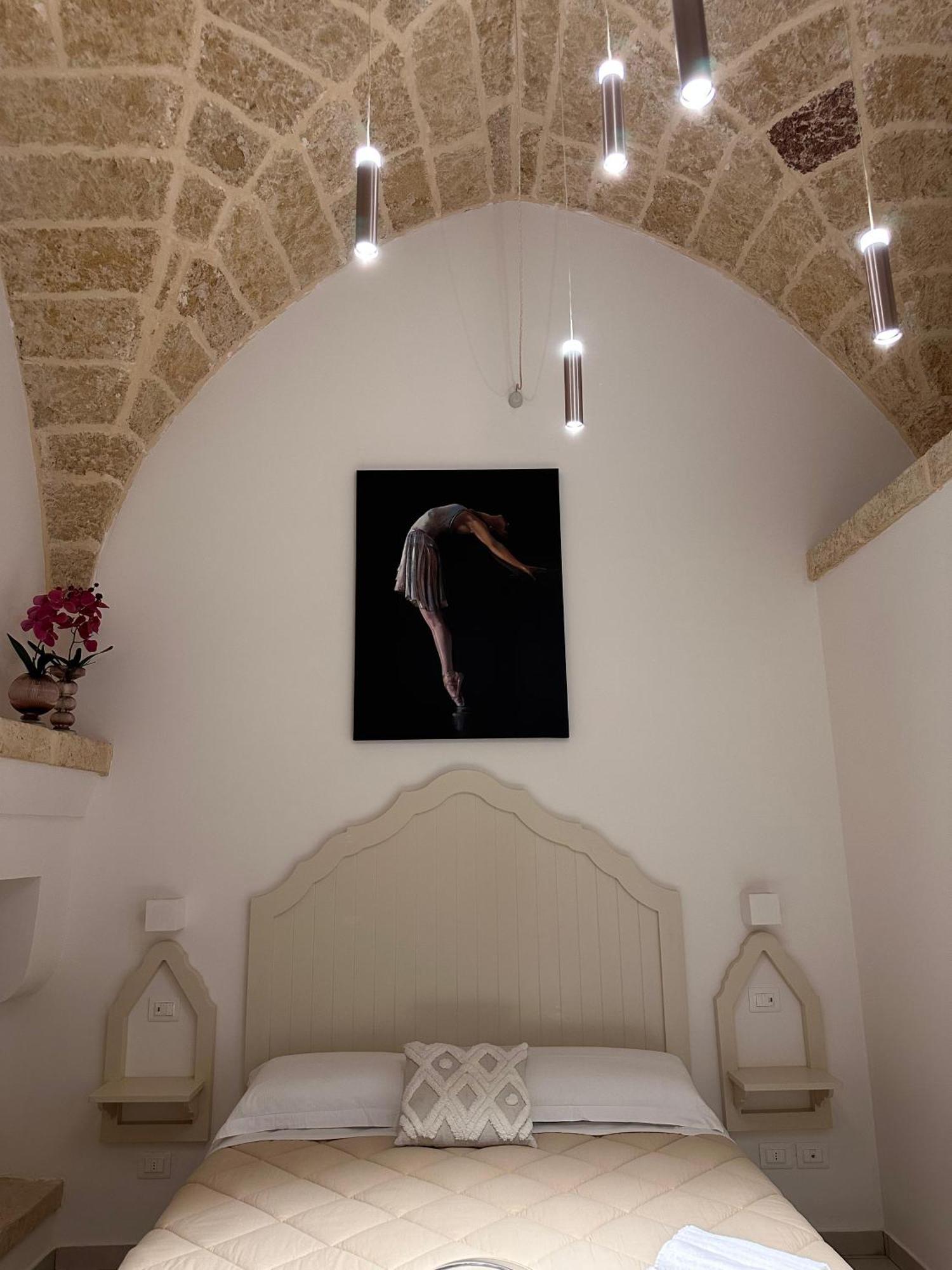 Palazzo Alma Luxury Rooms คาซาราโน ภายนอก รูปภาพ