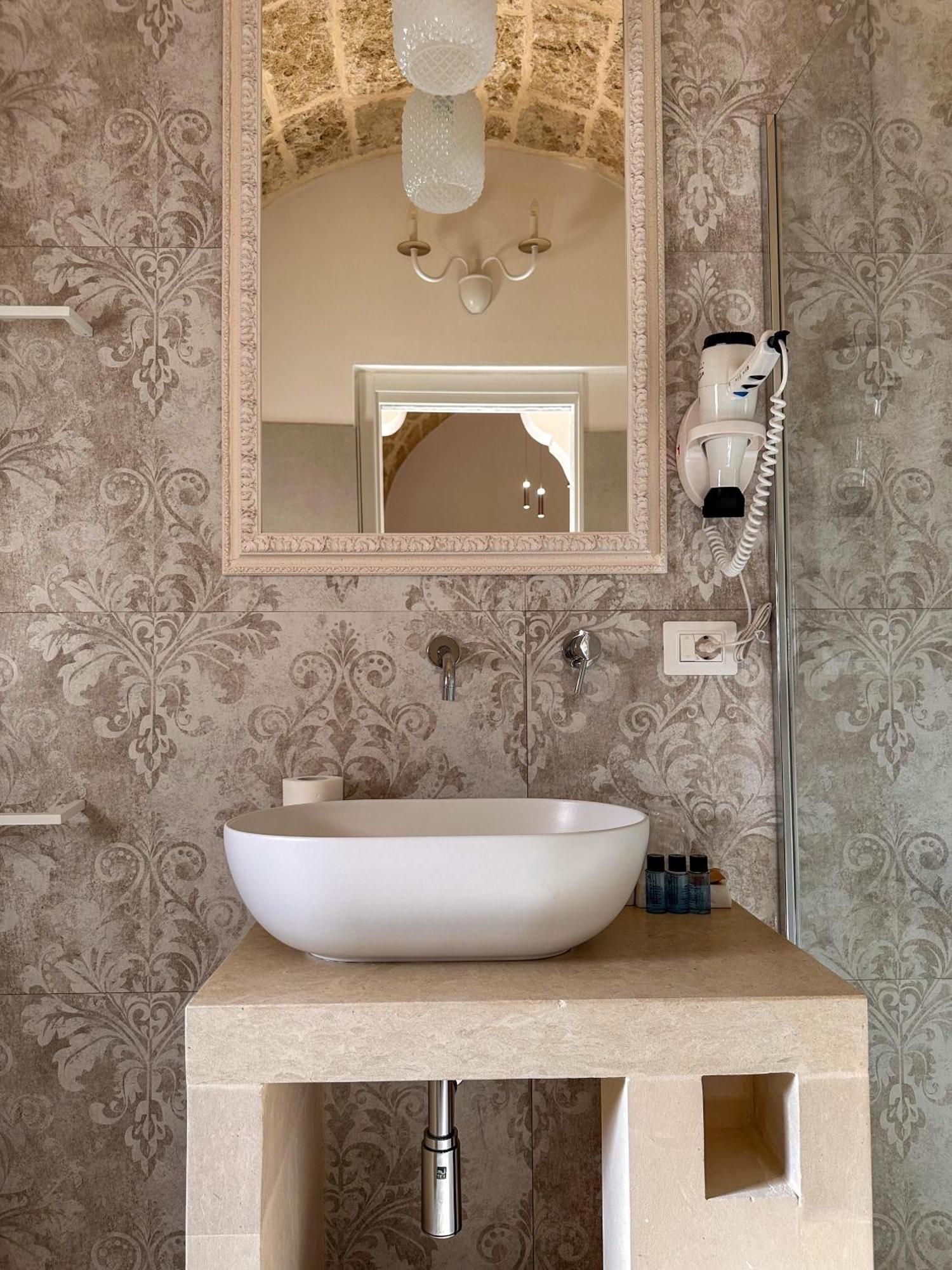Palazzo Alma Luxury Rooms คาซาราโน ภายนอก รูปภาพ