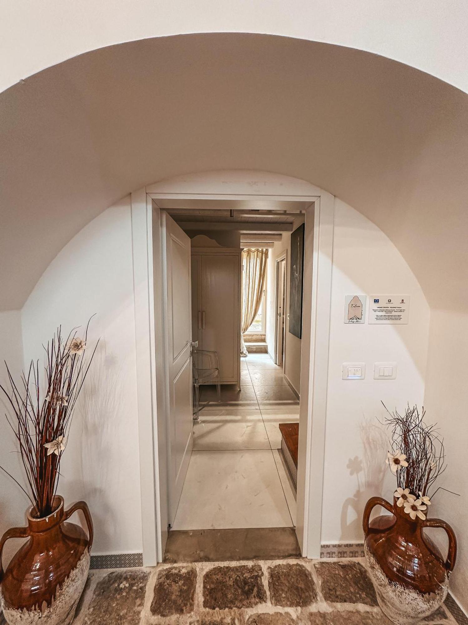 Palazzo Alma Luxury Rooms คาซาราโน ภายนอก รูปภาพ