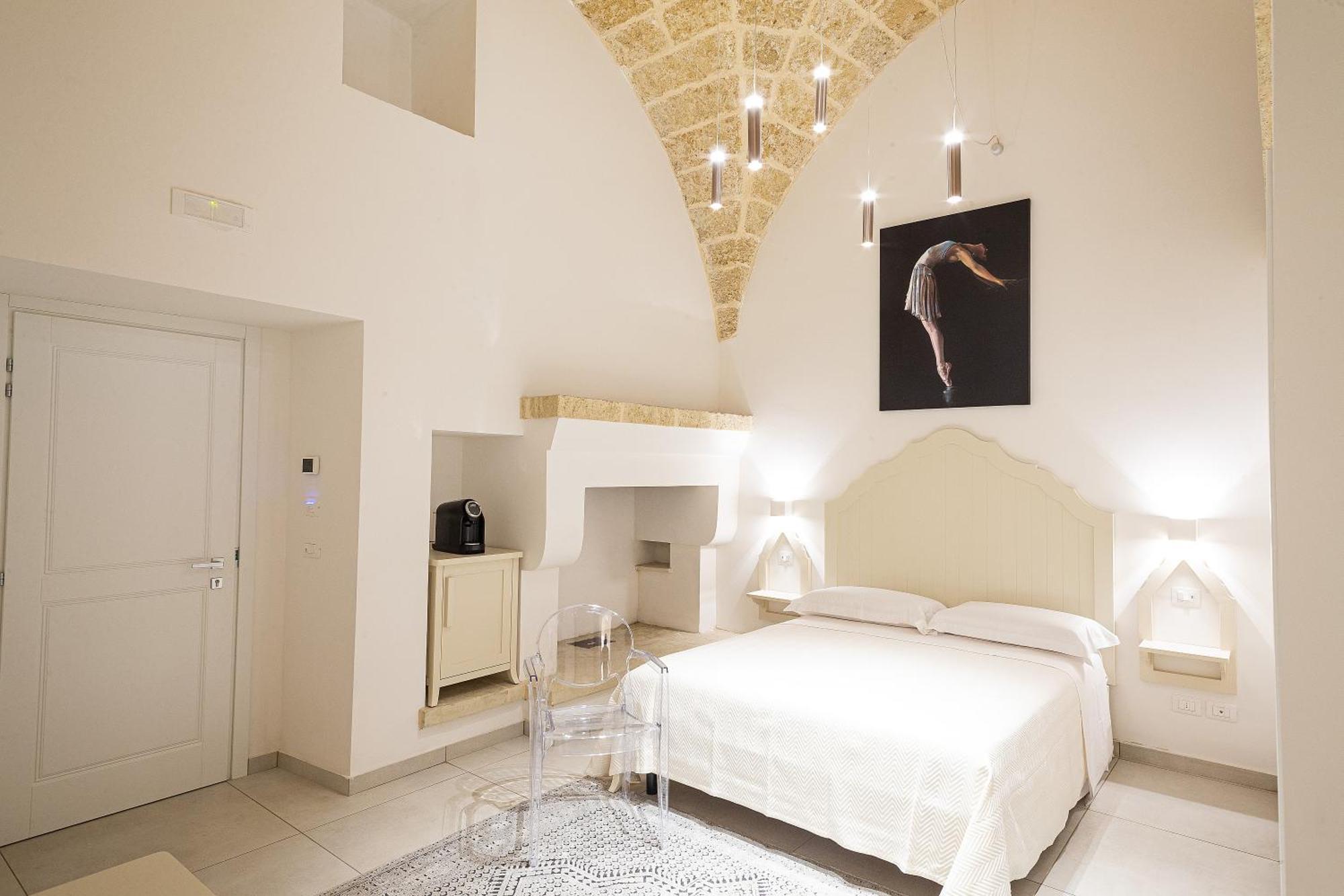 Palazzo Alma Luxury Rooms คาซาราโน ภายนอก รูปภาพ